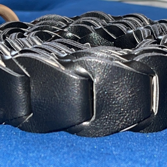 Kohl’s Black Vegan Soft Leather Gold Buckle Adjustable to your waist Belt 49”XL - Picture 8 of 11